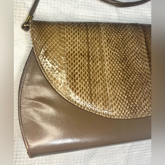 Florsheim Signature Snakeskin Brown Clutch - Picture 2 of 15